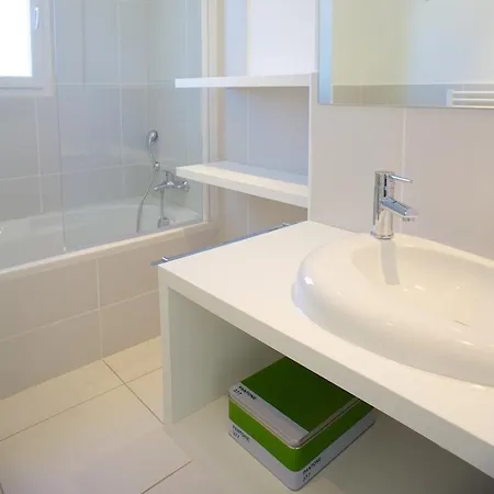 Hotel apartamentowy Le Clos Saint Paul LʼÎle-Rousse
