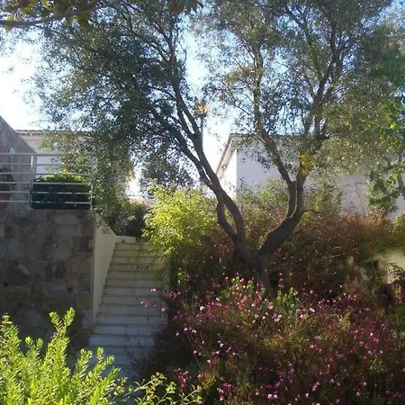 Le Clos Saint Paul Apart Otel LʼÎle-Rousse