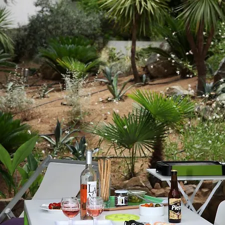 Résidence Le Clos Saint Paul Appart hôtel LʼÎle-Rousse