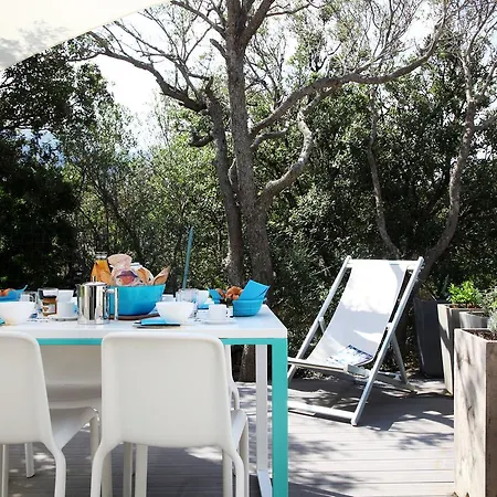 Le Clos Saint Paul 3* LʼÎle-Rousse