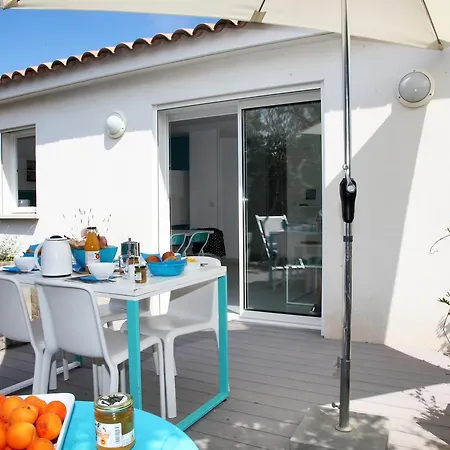 Le Clos Saint Paul Hotel apartamentowy LʼÎle-Rousse