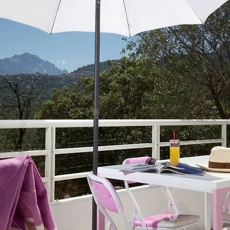 Aparthotel Le Clos Saint Paul L'Ile-Rousse (Corsica)