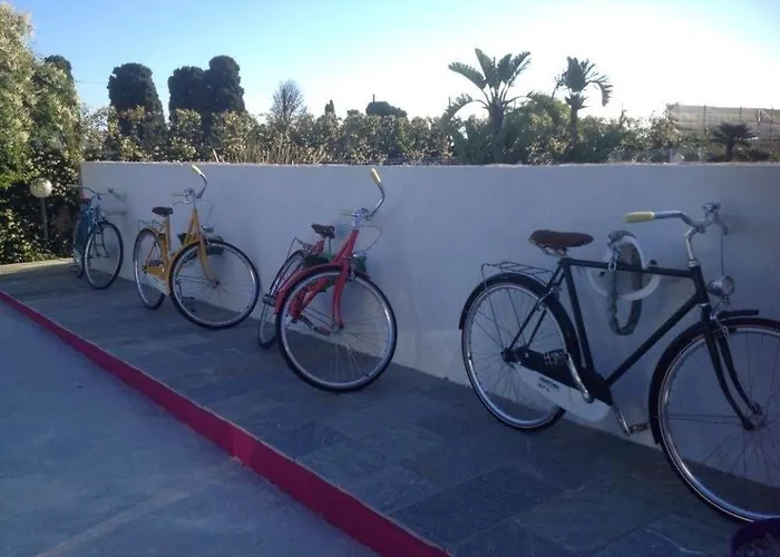 Le Clos Saint Paul 3* LʼÎle-Rousse