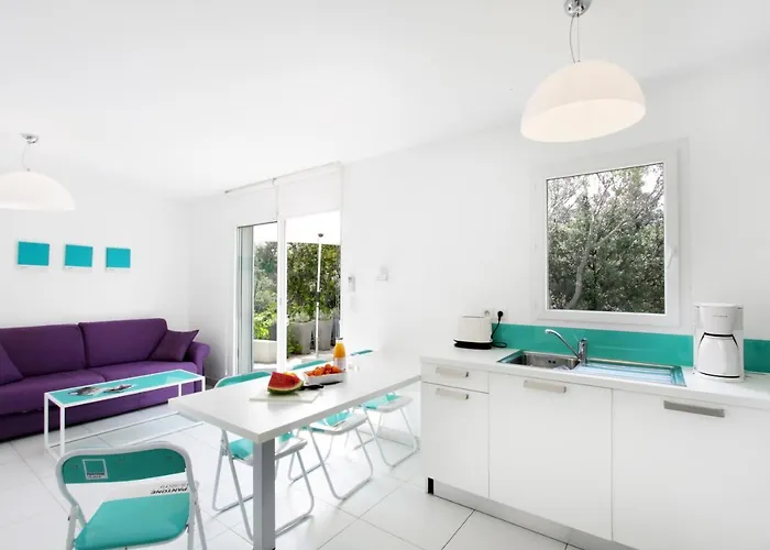 Le Clos Saint Paul Apartmanhotel LʼÎle-Rousse