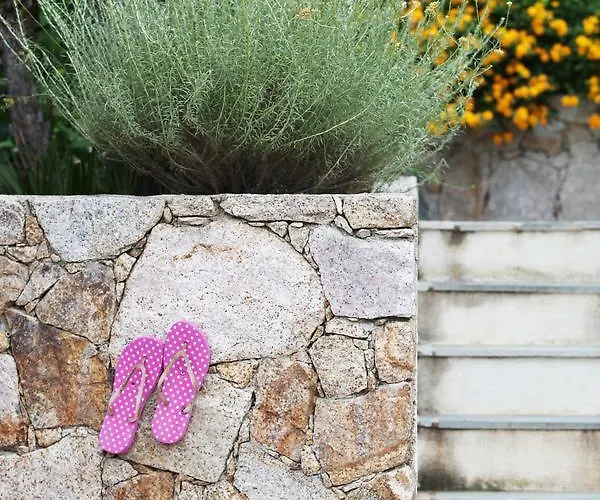 Le Clos Saint Paul Hotel apartamentowy LʼÎle-Rousse