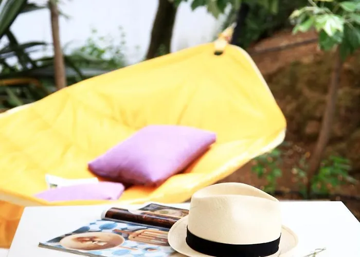 Le Clos Saint Paul Hotel apartamentowy 3*