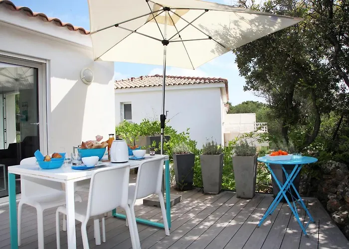 Apartmanhotel Le Clos Saint Paul LʼÎle-Rousse